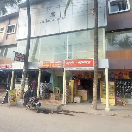 Spot On Sri Varu Hotel & Lodging